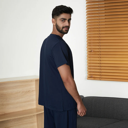 Men’s loose cut scrub set